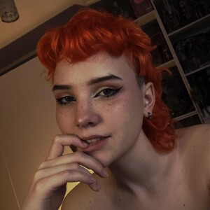 Sky_Lovely live cam video preview